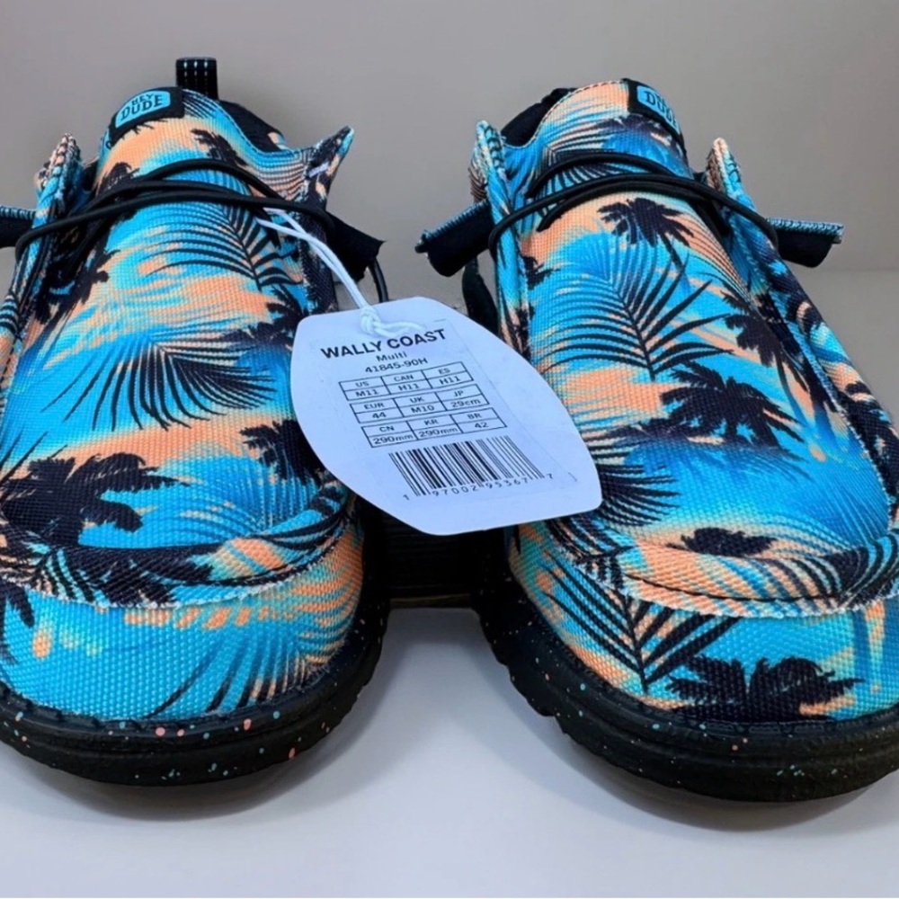 Hey Dude Wally Coast Men's Slip-on Shoe Color Multi Size M11 - Picture 2 of 4